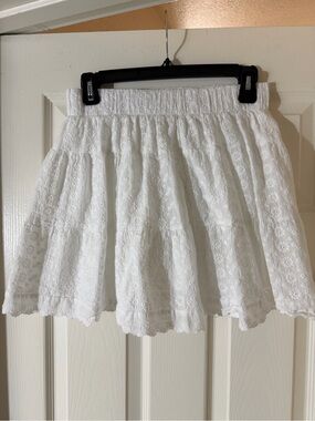 SHEIN White Eyelet Tiered Mini Skirt